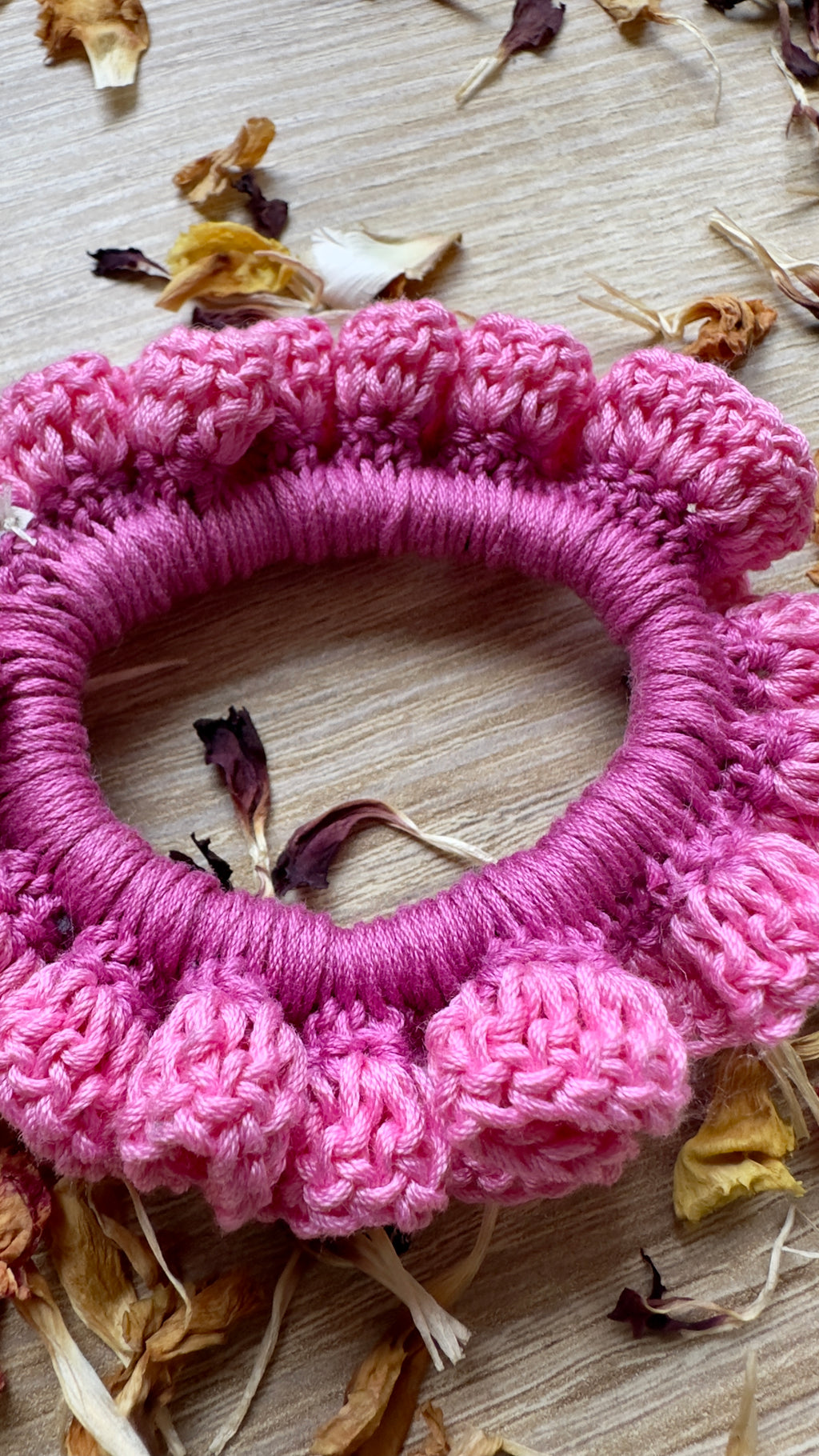 Chouchou Romantique à Bulles en Crochet – Rose Poudré