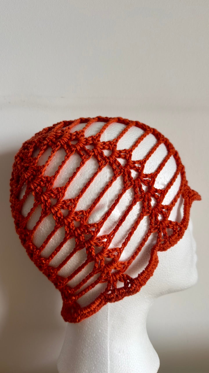 Bonnet filet en crochet « Terracotta »