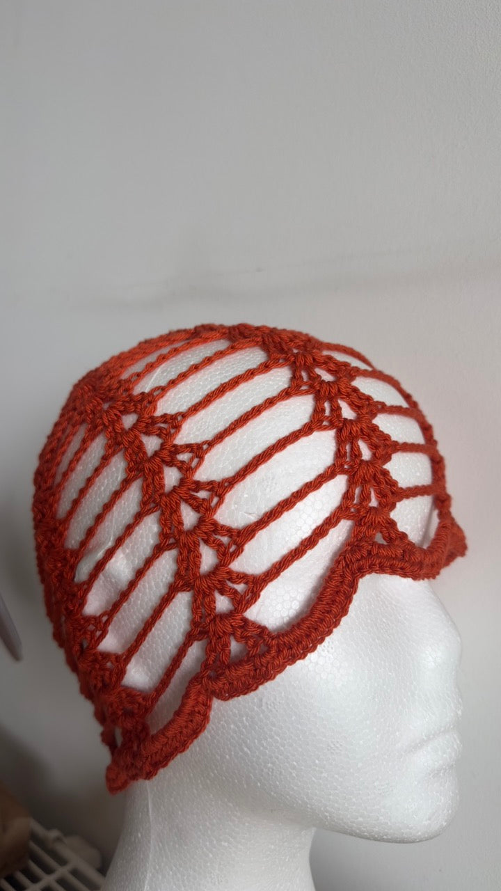 Bonnet filet en crochet « Terracotta »